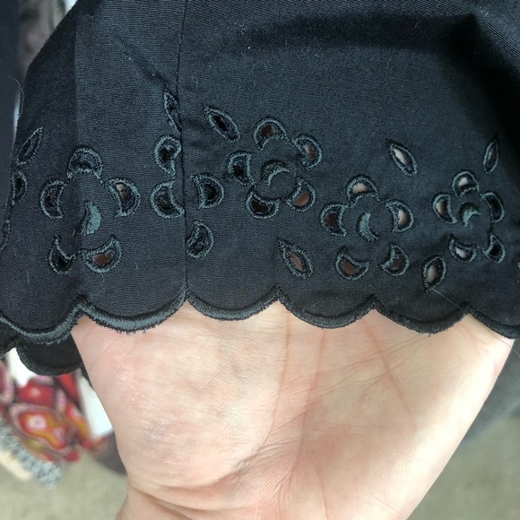 Vintage 90’s Brooks Brother’s Black Tapered Lasercut Cropped Pants - Picture 2 of 5